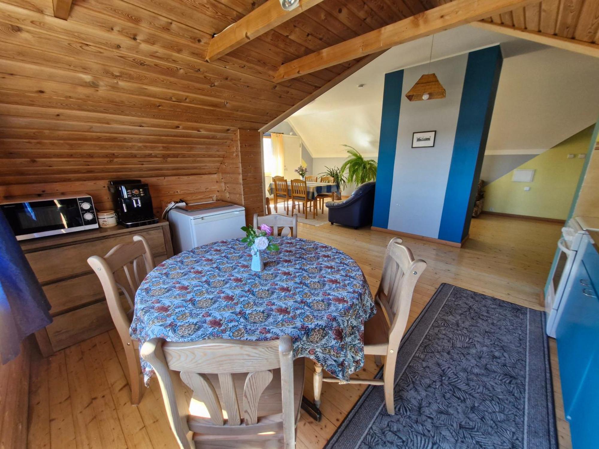Piibelehe Guest Accommodation Kuressaare Exterior photo