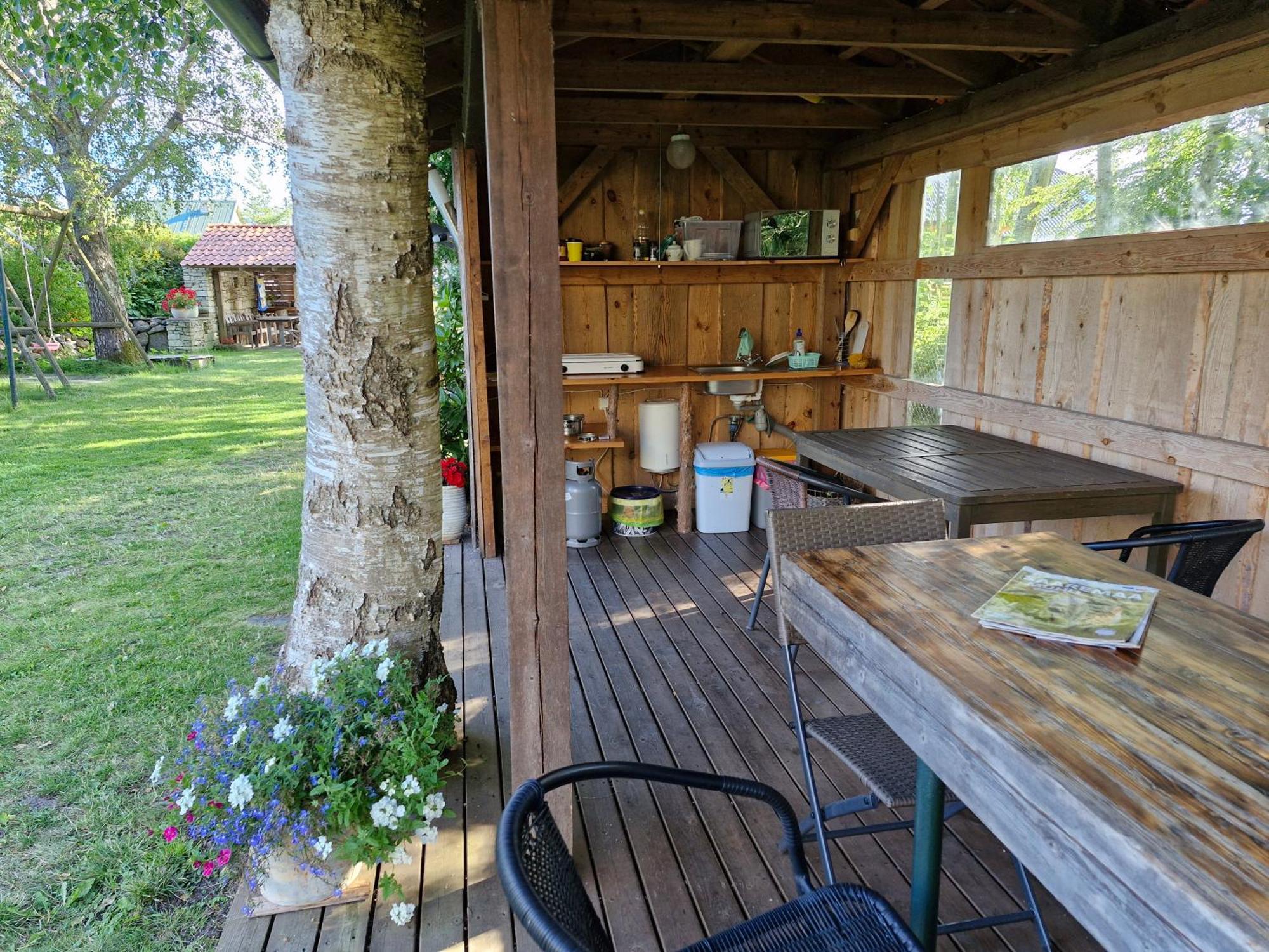 Piibelehe Guest Accommodation Kuressaare Exterior photo